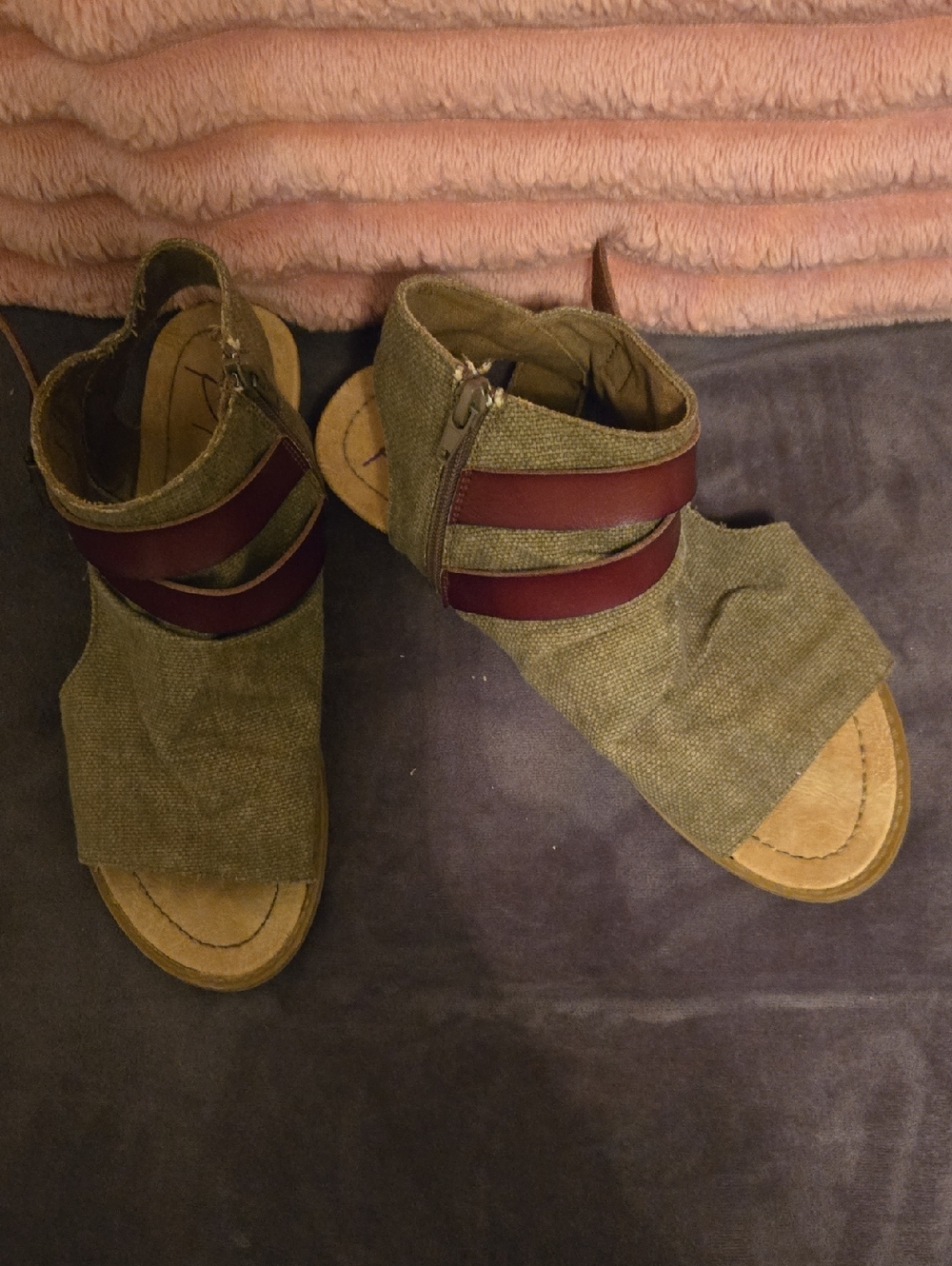 Blowfish Olive Green Canvas Sandals with Dark Brown Leather Straps